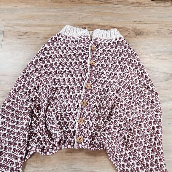 EUC Simply Noelle Dusty Rose/Cream Button Up Shawl - Picture 1 of 7